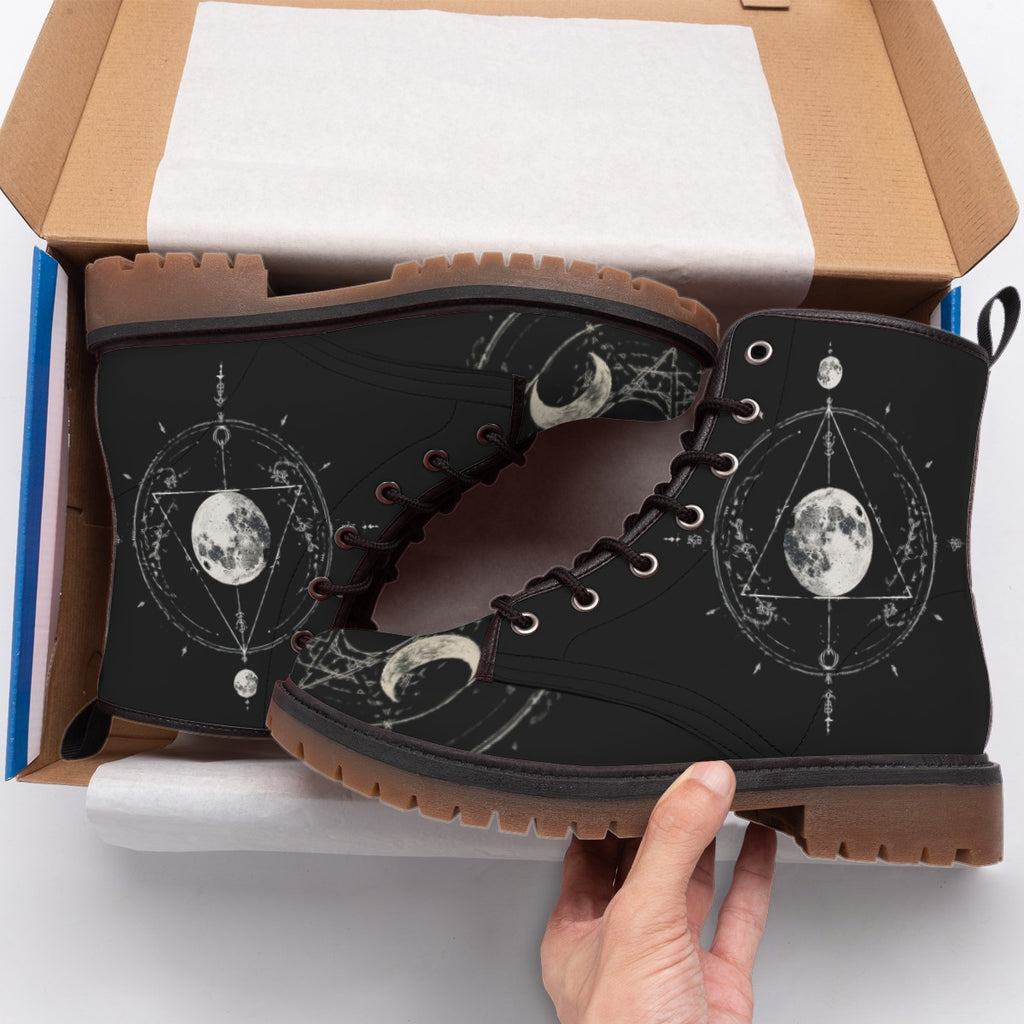 Astral Ritual Gothic-Stiefel – Celestial Occult Design | Schnürstiefeletten aus Kunstleder | Witchy Aesthetic