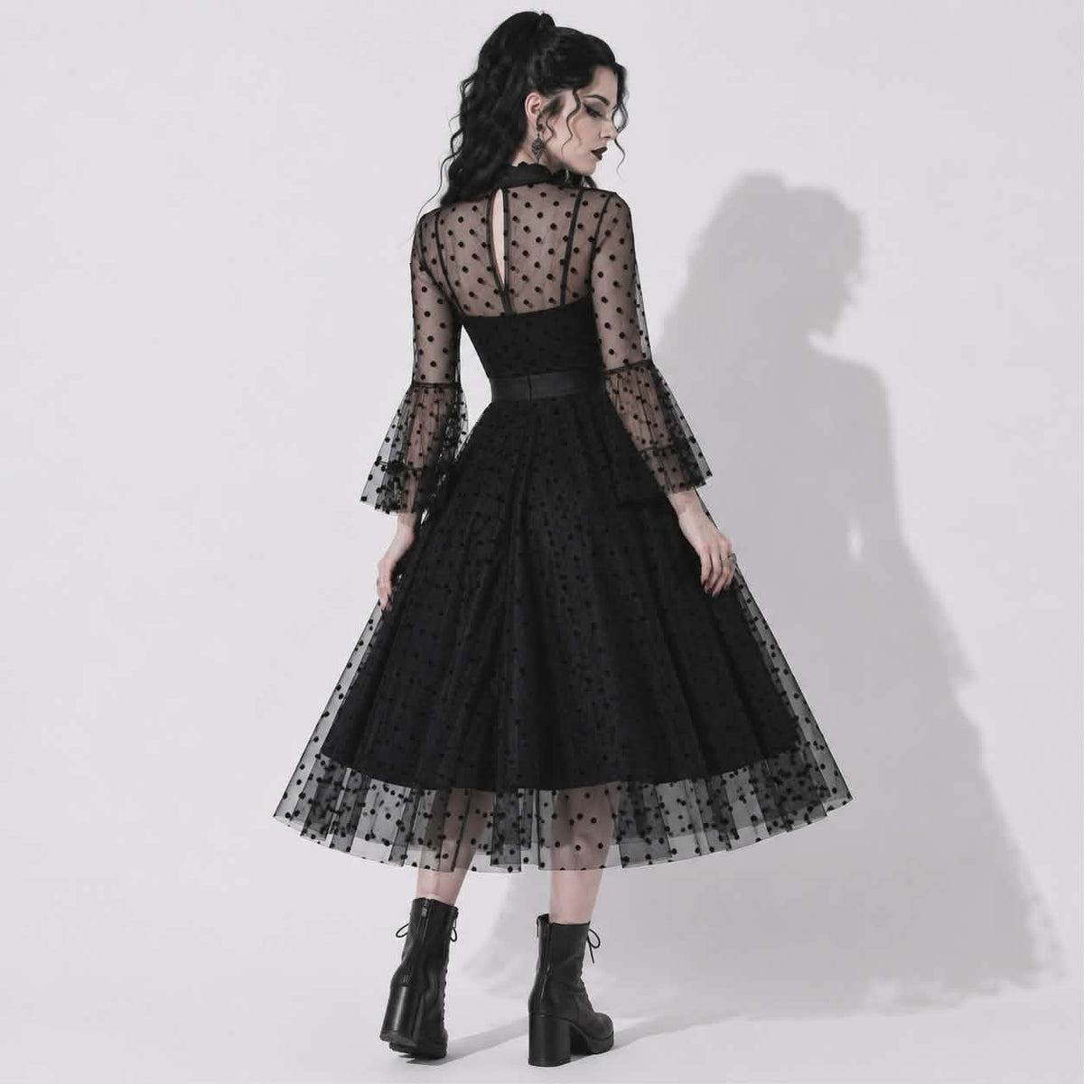 Gotisches Gothabilly-Kleid „Nocturne Belle“ | Dark Pin-Up-Kleid mit Tüll und Netzstoff | Romantisches Gothic-Midikleid