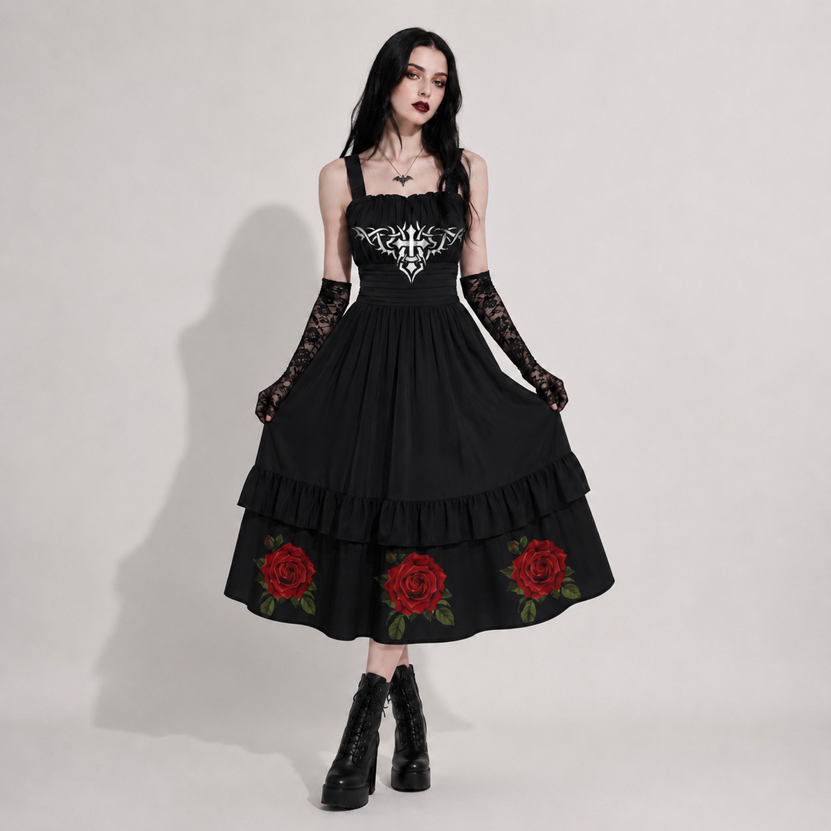 Gotisches Kleid Rose & Pain Cross | Schwarzes Kleid mit Rosen, Kreuz und Rüschen