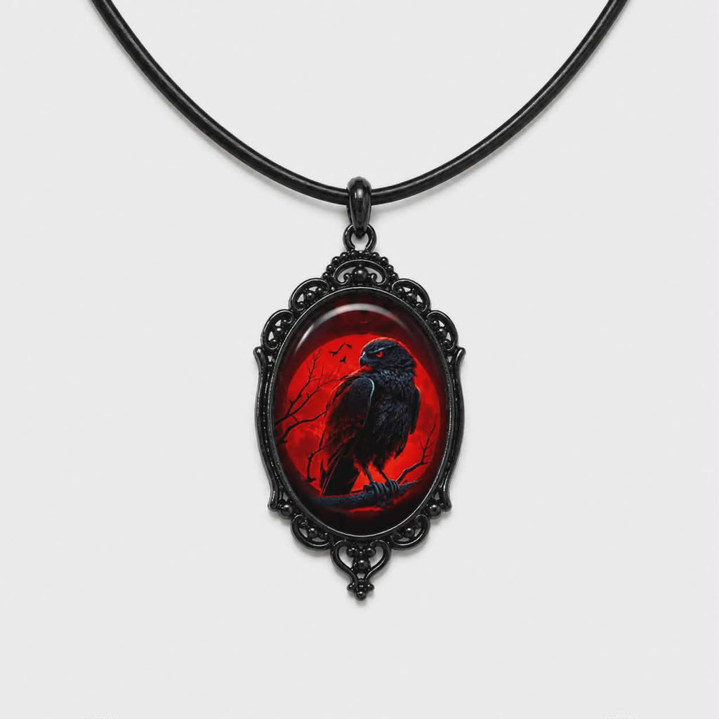 Gotische Halskette Blutiger Rabe | Blood Moon Raven Necklace | Dunkler Gothic-Anhänger
