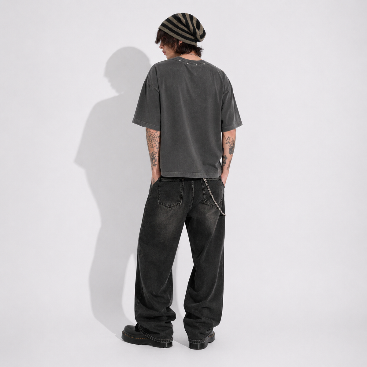 T-Shirt Grunge Aesthetic Skelett Krone – Gewaschenes Grau Distressed | Dark Streetwear | Heavy Cotton Style