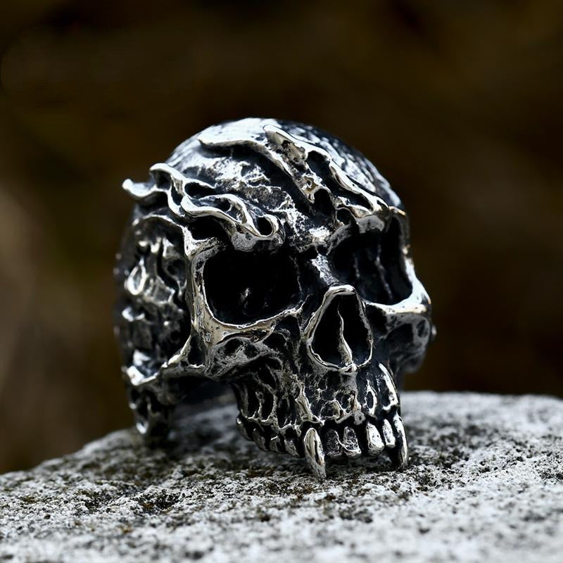 Heavy-Metal-Ring Frayed Skull