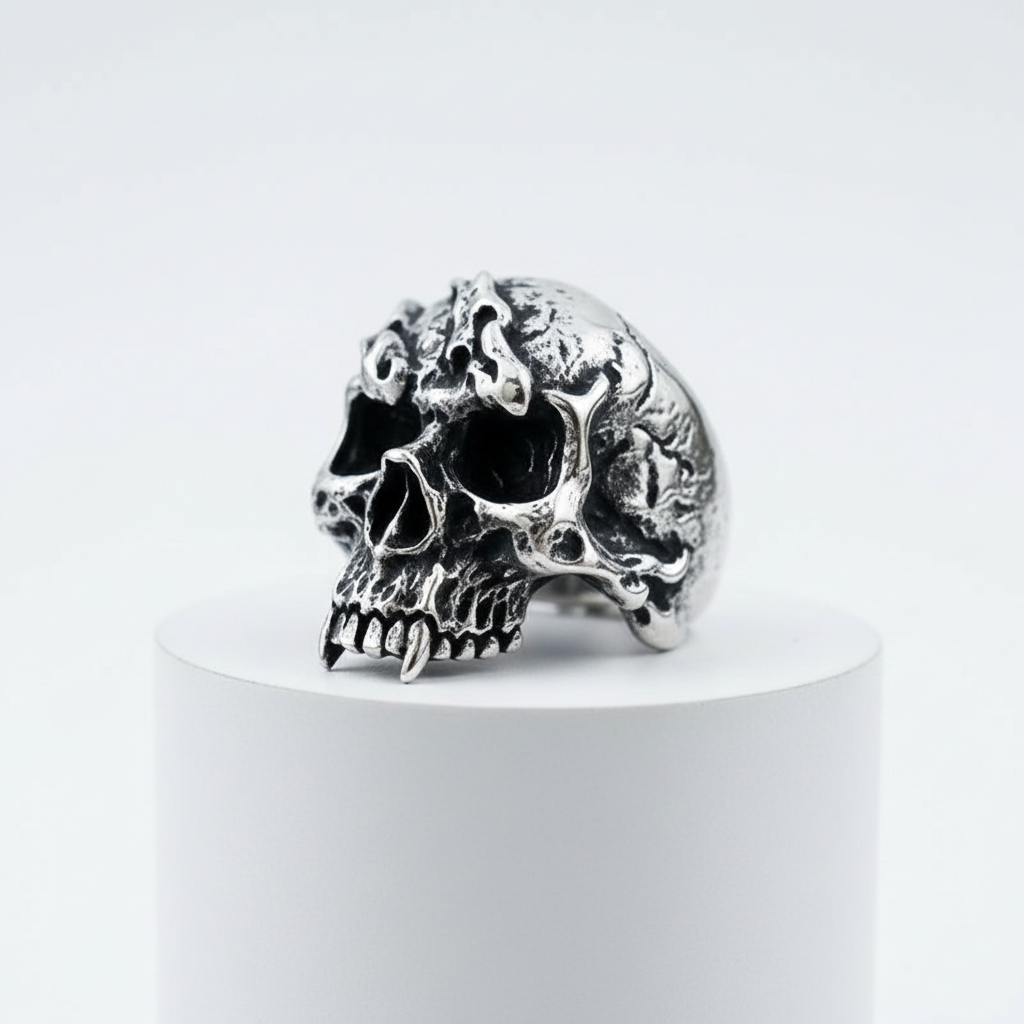 Heavy-Metal-Ring Frayed Skull