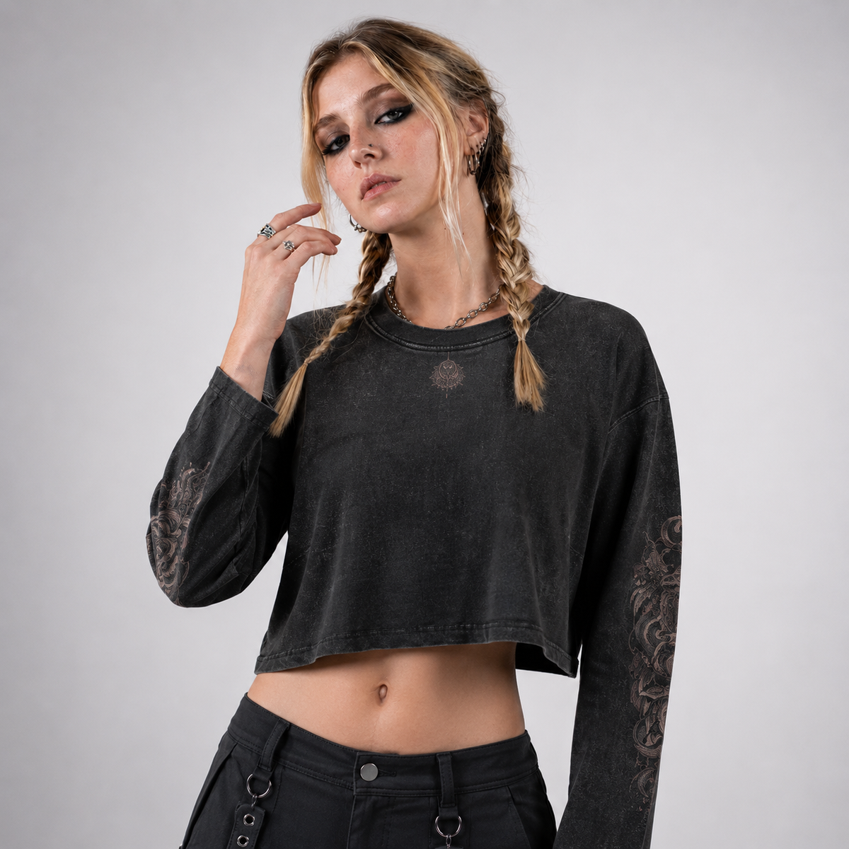 Gotisches Langarm-Crop-Top Forest Rot Moth | Witchcore Wicca | 100% Baumwolle